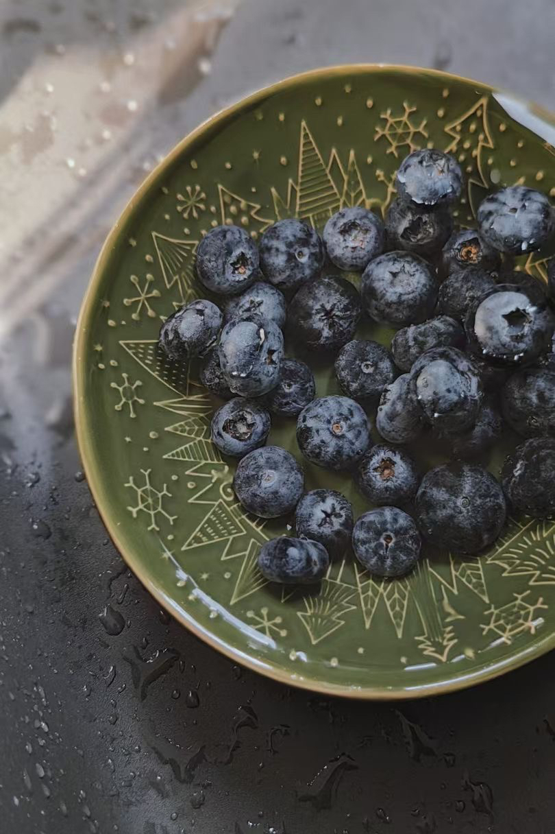 釉下彩手绘手捏浮雕餐具礼品手作不规则可爱卡通碗烤箱甜品陶瓷碗