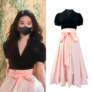 黑色泡泡袖V领衬衫短袖上衣+粉色蝴蝶结蓬蓬裙花苞裙半身裙长裙
