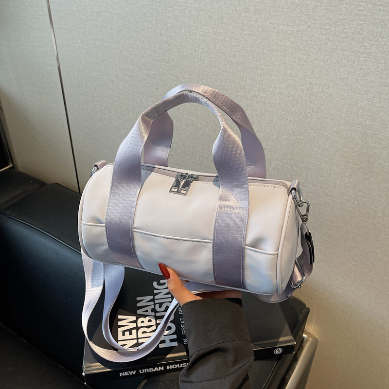 2025新款潮尼龙布包小包休闲百搭单肩斜挎包轻便圆筒包手提枕头包