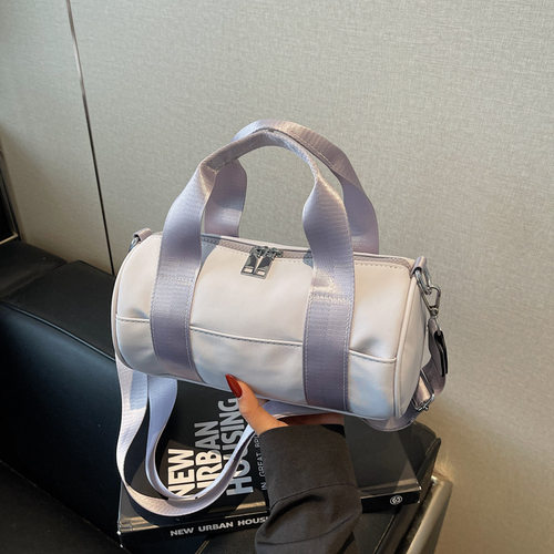 2025新款潮尼龙布包小包休闲百搭单肩斜挎包轻便圆筒包手提枕头包