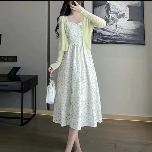 12YE法式碎花吊带裙女2025春夏新款收腰显瘦森系甜美连衣裙