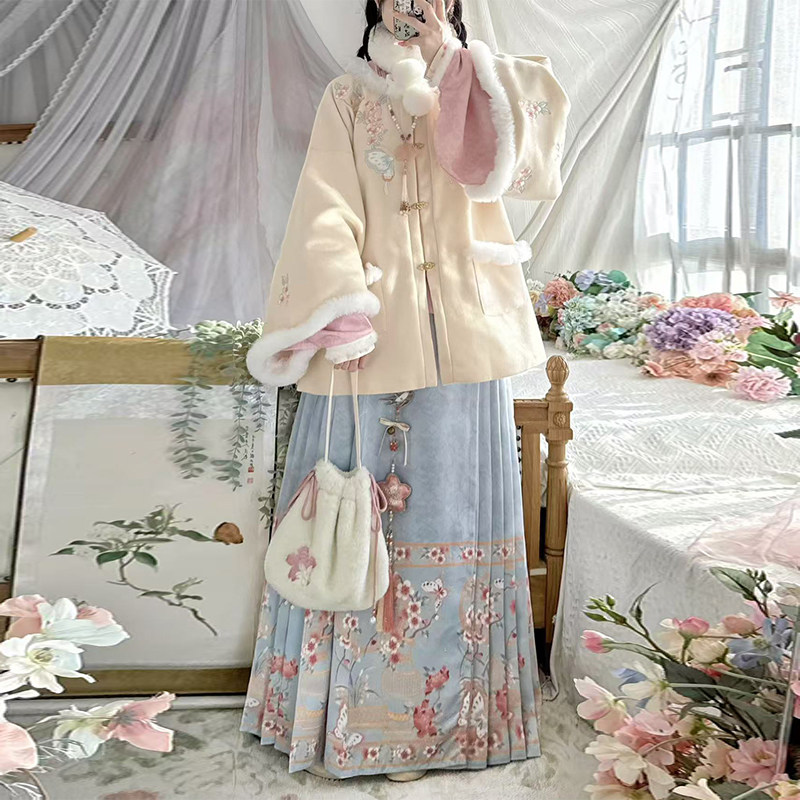 宴花辞原创【冬日洋洋】汉服女昭君袄明制圆领加绒绣花日常冬季款