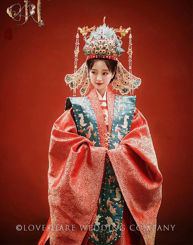 千山远黛皇后大衫明制花嫁