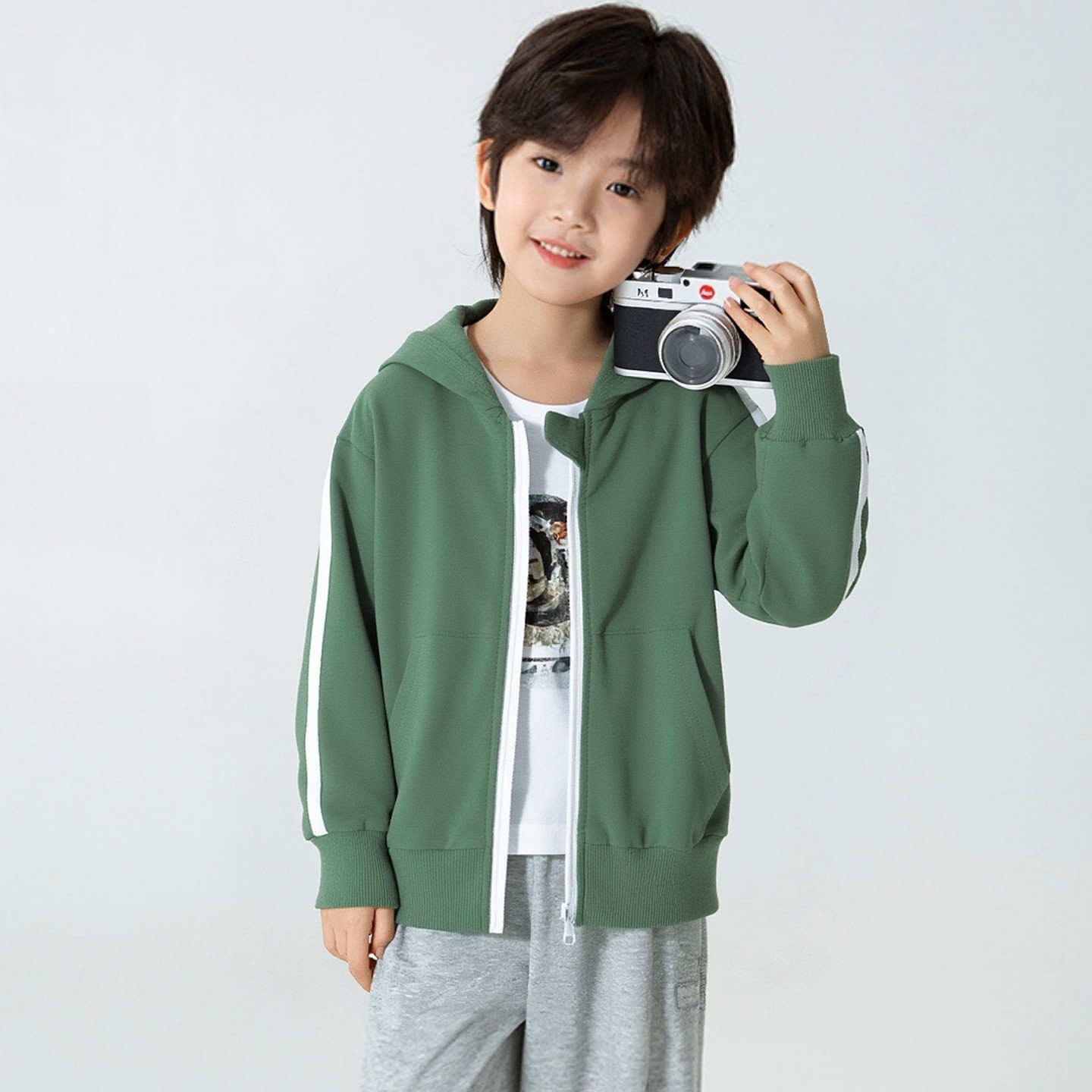 外贸原单童装2026春季新品儿童长袖卫衣中小童纯棉拉链连帽衫外套