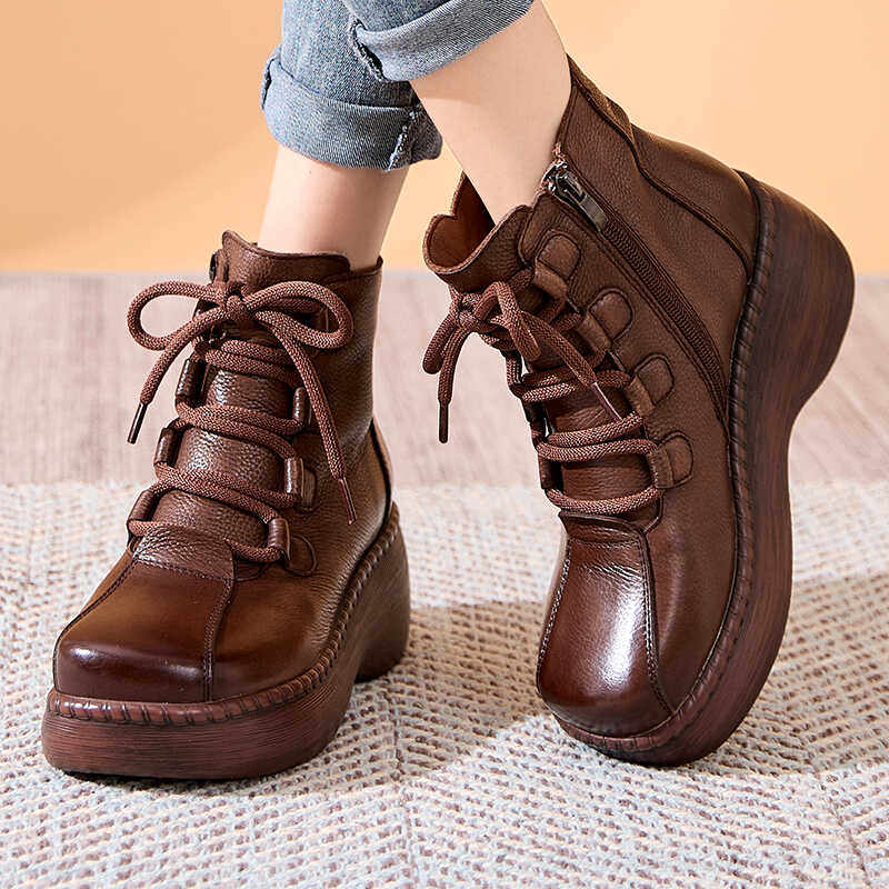 真皮厚底马丁靴女2024新款秋冬季时尚复古短筒软皮妈妈鞋子