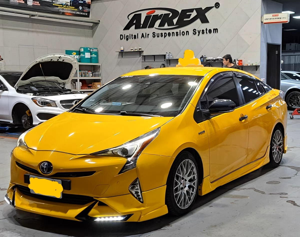 16-19款普锐斯Prius50系改装小包围 modellista前后唇侧裙17/18