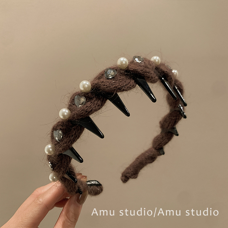 高级感秋冬羊毛针织毛线缠绕珍珠水钻带齿防滑发箍女增高颅顶头箍