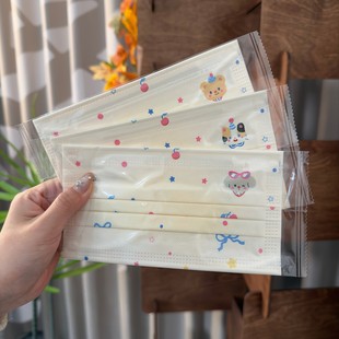 新款星星蝴蝶结防护口罩渐变可爱高颜值口罩一次性好朋友九八发