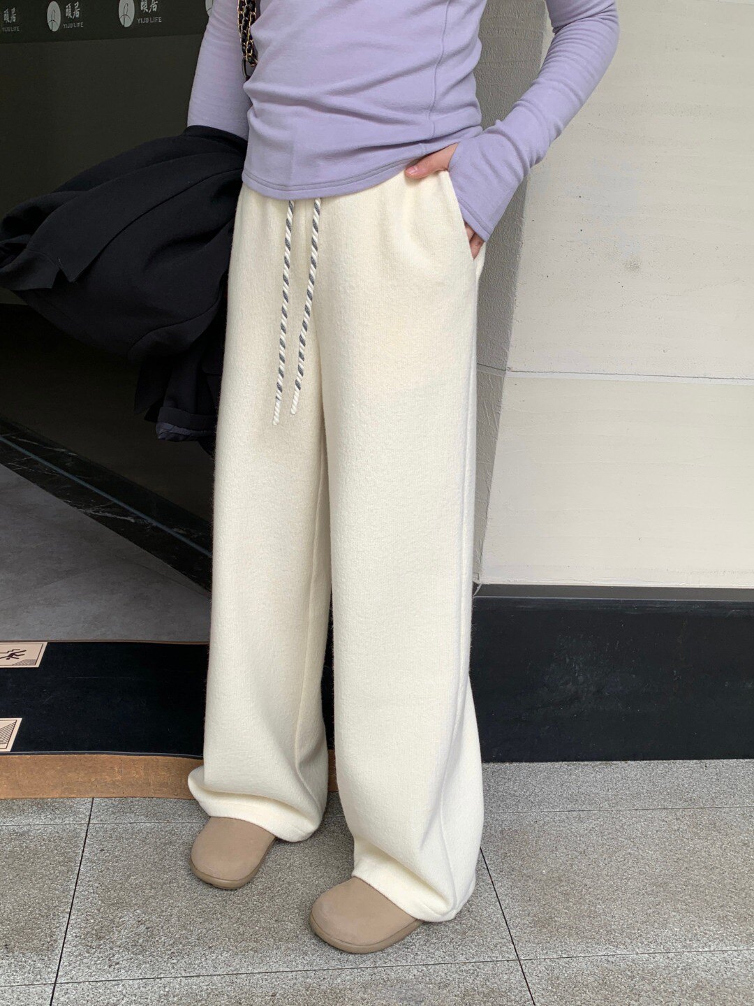 2025新款加绒加厚抽绳休闲裤女宽松显瘦百搭直筒收口羊毛阔腿裤