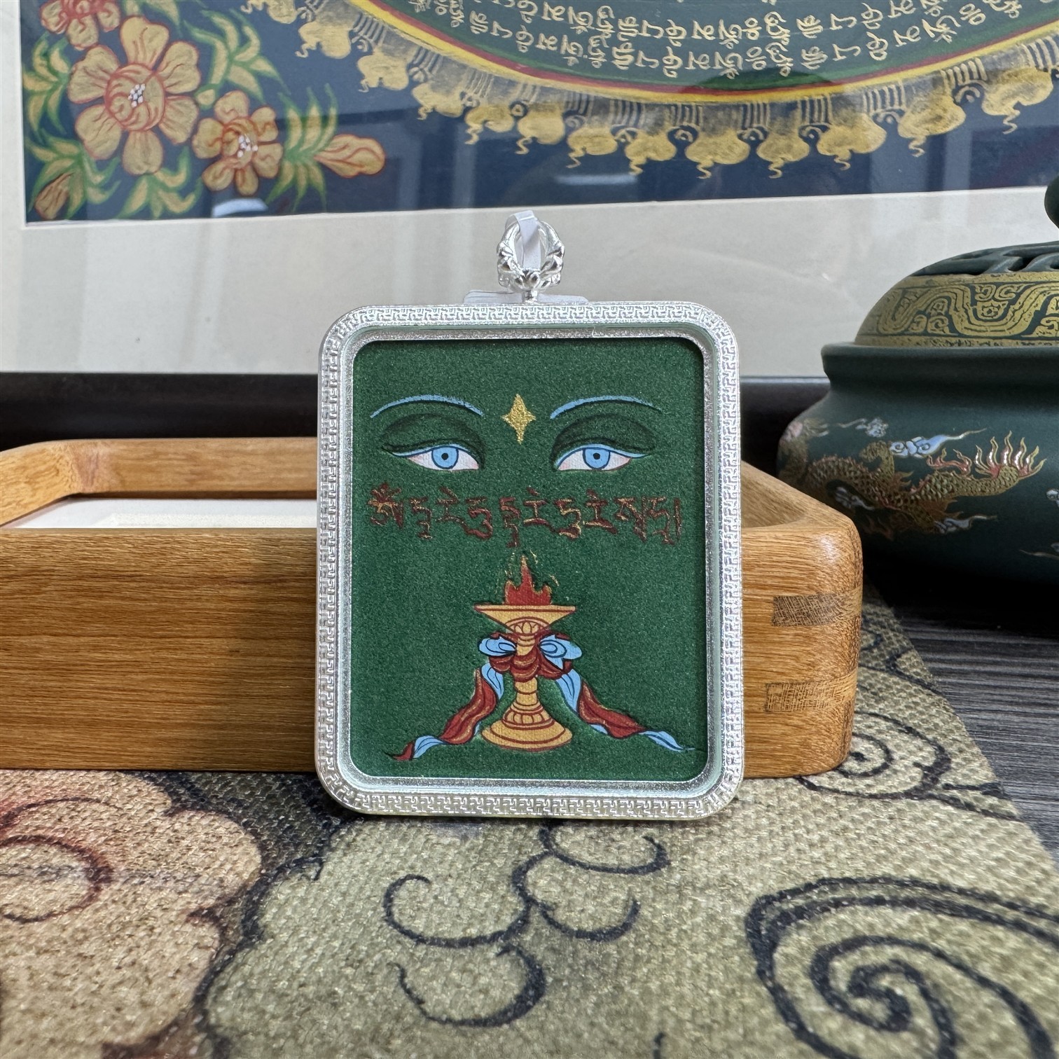 【K0001111】热贡西藏尼泊尔纯手工手绘绿度母心咒唐卡吊坠4*5