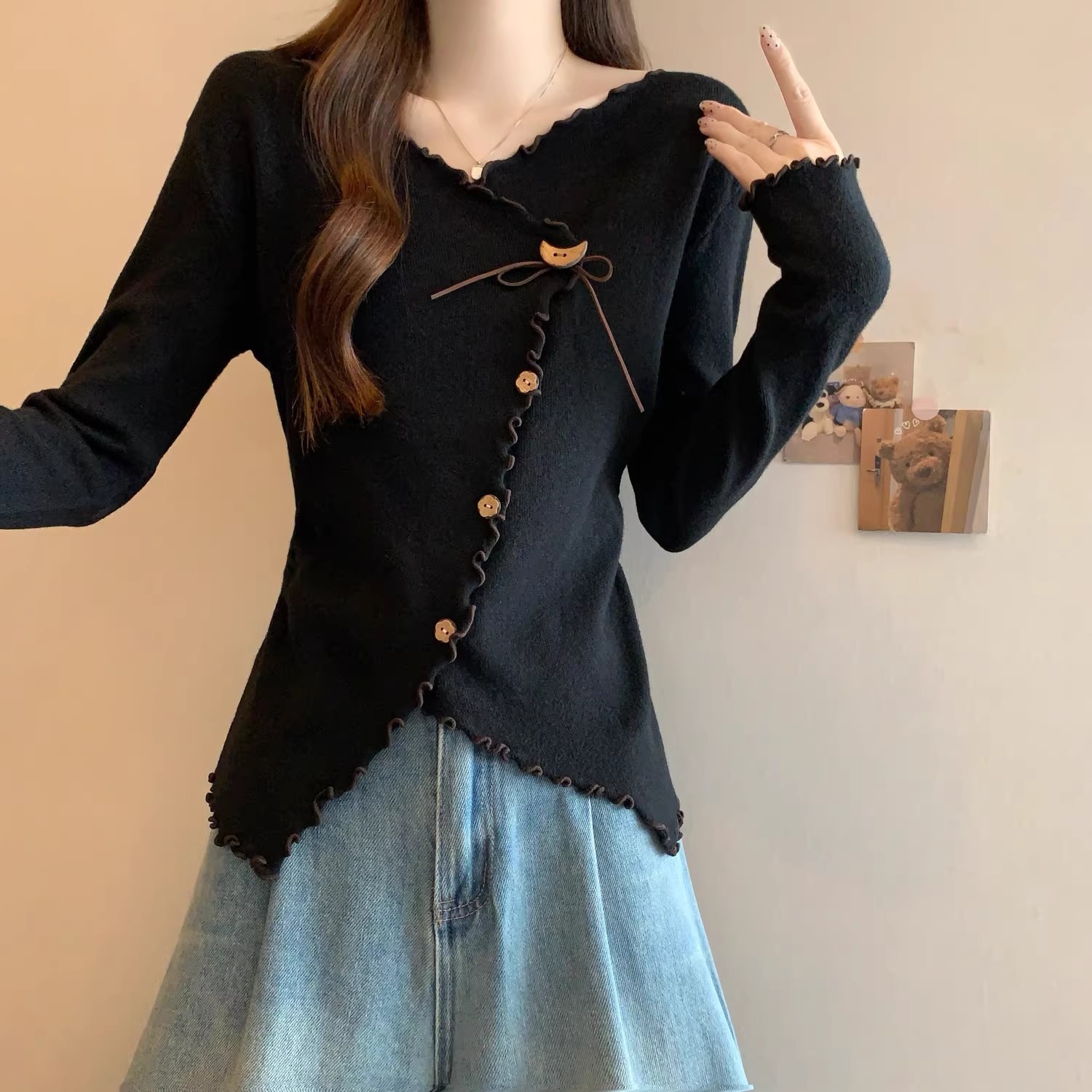 黑色蝴蝶结针织衫女褶皱打底衫