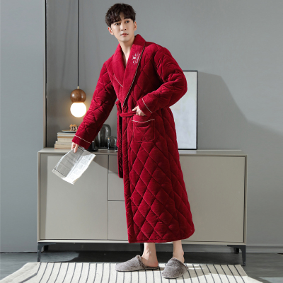 珊瑚绒夹棉男士三层加厚睡袍
