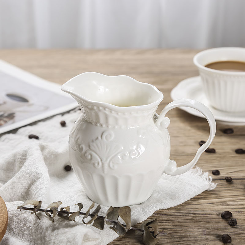 陶瓷浮雕小奶杯家用奶壶蜂蜜杯奶盅巴洛克咖啡器具配件复古尖嘴杯