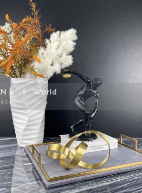 欧式风黑色掷铁饼者组合首饰盒