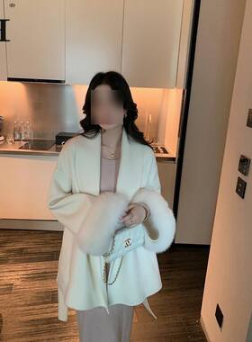 杏色绑带收腰毛呢外套女秋冬季长袖宽松高级感斗篷大衣中长款上衣