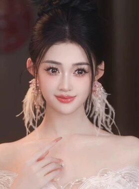 超仙长款羽毛耳环气质个性网红耳坠夸张大气水晶耳饰新娘礼服配饰