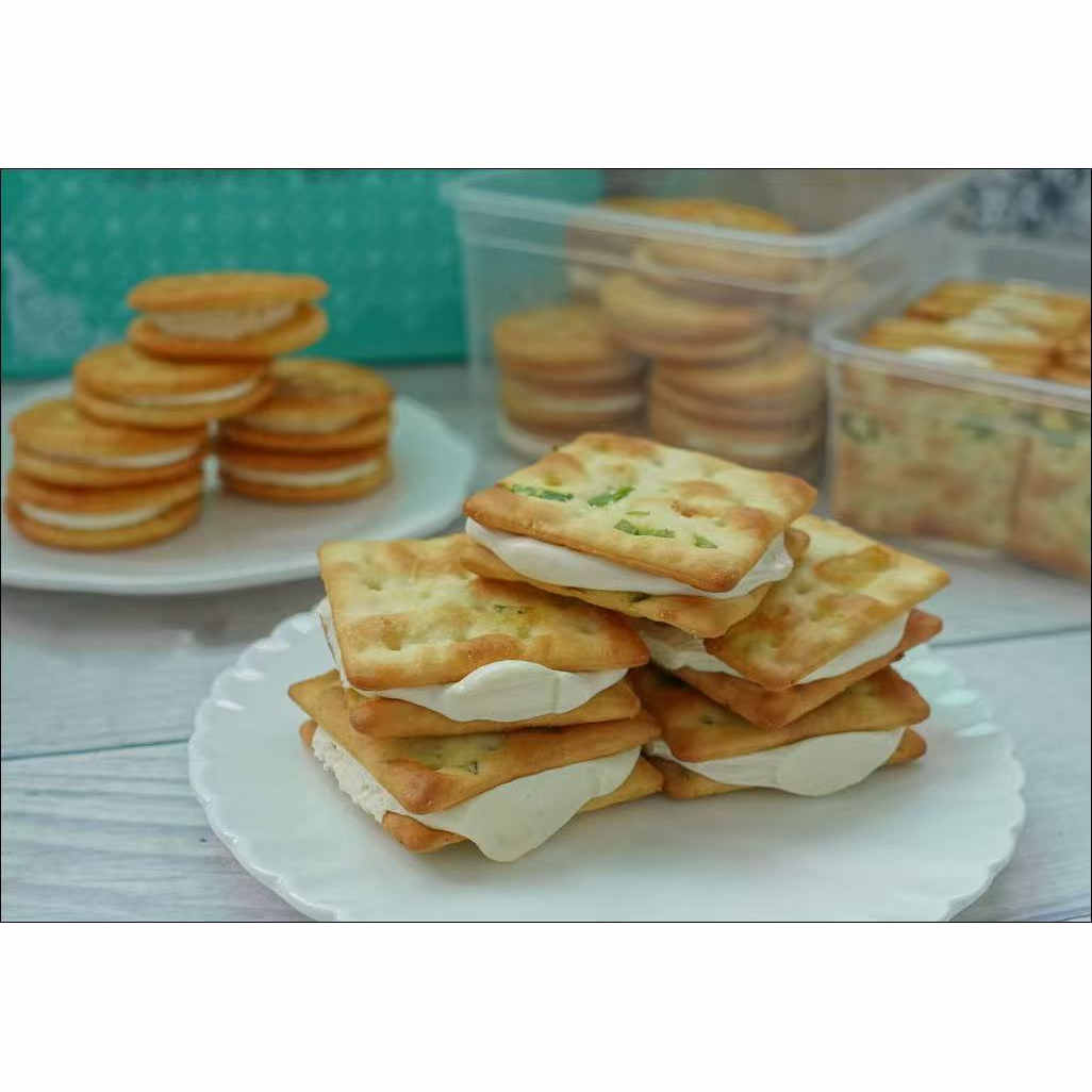 中国台湾特产美味甜满牛轧糖饼干零食好不粘牙媲美佳排队德小手潘