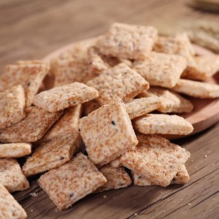 台湾进口阿里山庄家雪花方块酥饼干全麦莲子花生海苔芝麻咸蛋味选