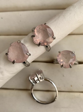 天然粉水晶戒指女款大戒面指环白铜托活口简约百搭饰品