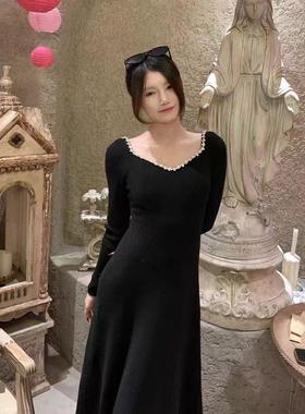 法式新款针织连衣裙修身显瘦秋冬季高级感气质方领A字裙过膝长裙