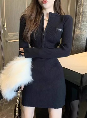 辣妹针织连衣裙收腰修身秋冬季新款性感拉链包臀裙毛衣内搭配大衣