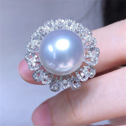 珍珠配件闪耀满锆石戒指银色