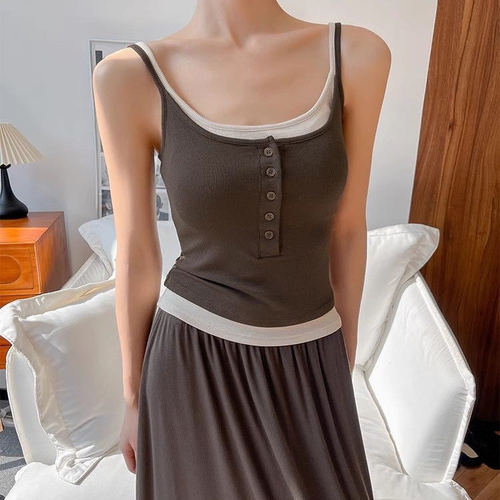 纯欲性感假两件撞色纽扣吊带背心