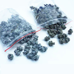 汽车12V T6.5小灯灯泡车用仪表灯 24V仪表灯泡 车用仪表台带座T5