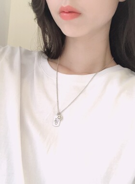 日韩笑脸方牌长款毛衣链女ins潮小众网红冷淡网个性时尚气质配饰