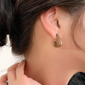 新款 秋冬复古法式 耳环韩国高级感轻奢小众气质银针耳钉潮流耳饰女