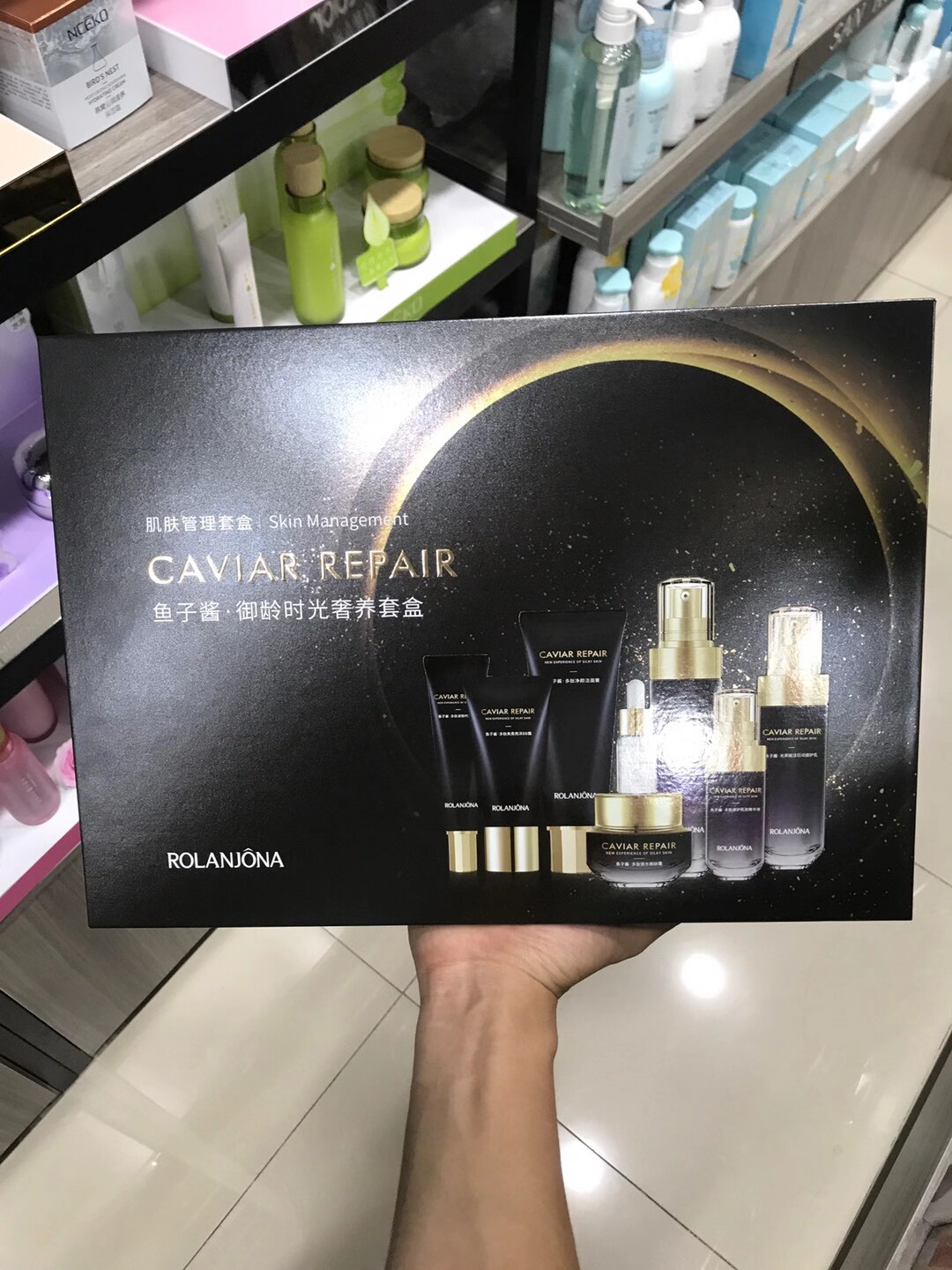 露兰姬娜鱼籽套盒露兰姬娜鱼子酱御龄时光奢养套盒新款
