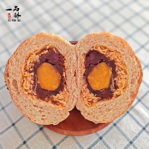 全麦欧包蛋黄肉松手作早餐面包
