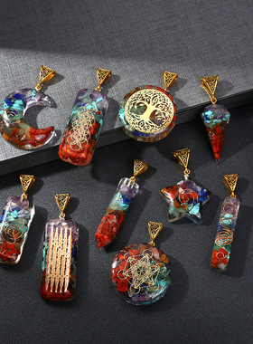 热销天然七彩水晶碎石吊坠六角柱月亮长方体包裹项链饰品