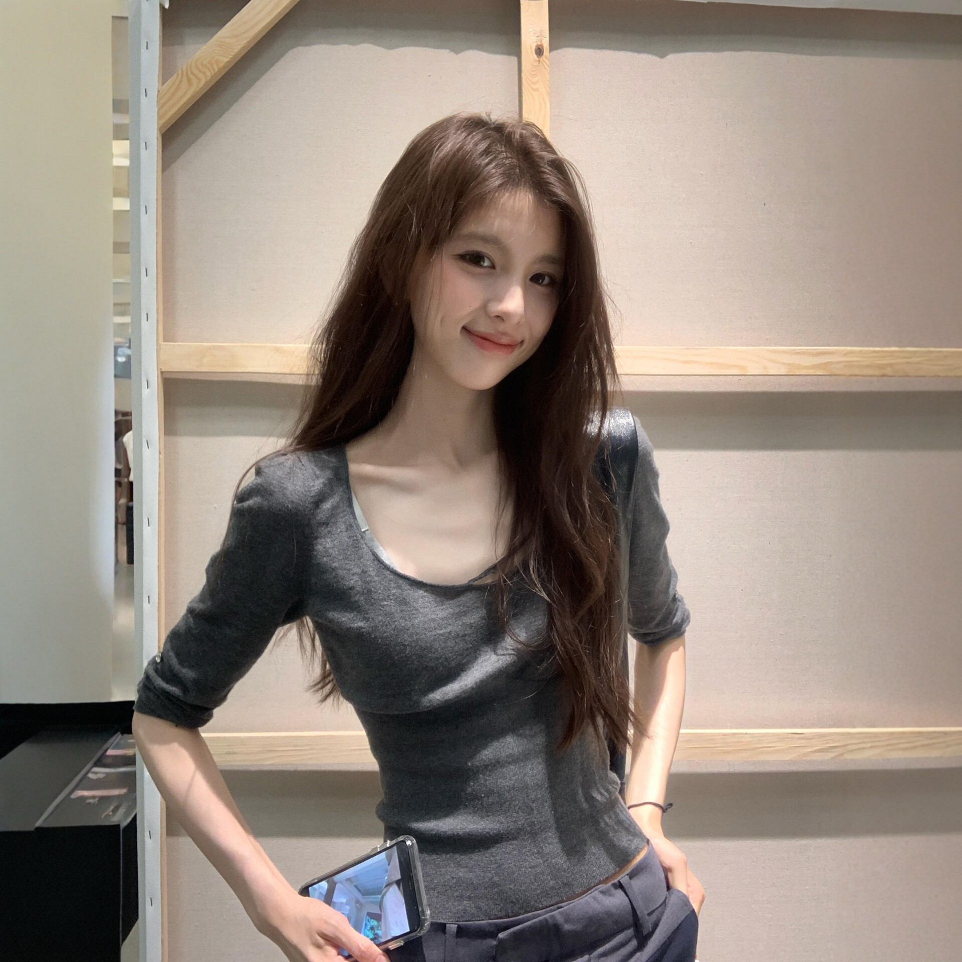 日系灰色u领正肩针织长袖t恤女