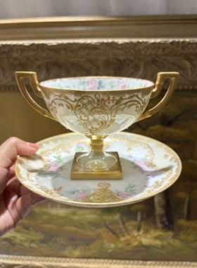 法国利摩日手绘玫瑰花珠光釉双耳杯碟