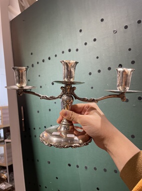 608.2克纯银三头烛台 通体全银无配重