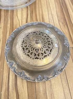 铜镀银浮雕葡萄纹大号烤火盆