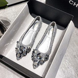 惠东女鞋小香晚风方头单鞋女春浅口2024新款平底鞋子大码温柔