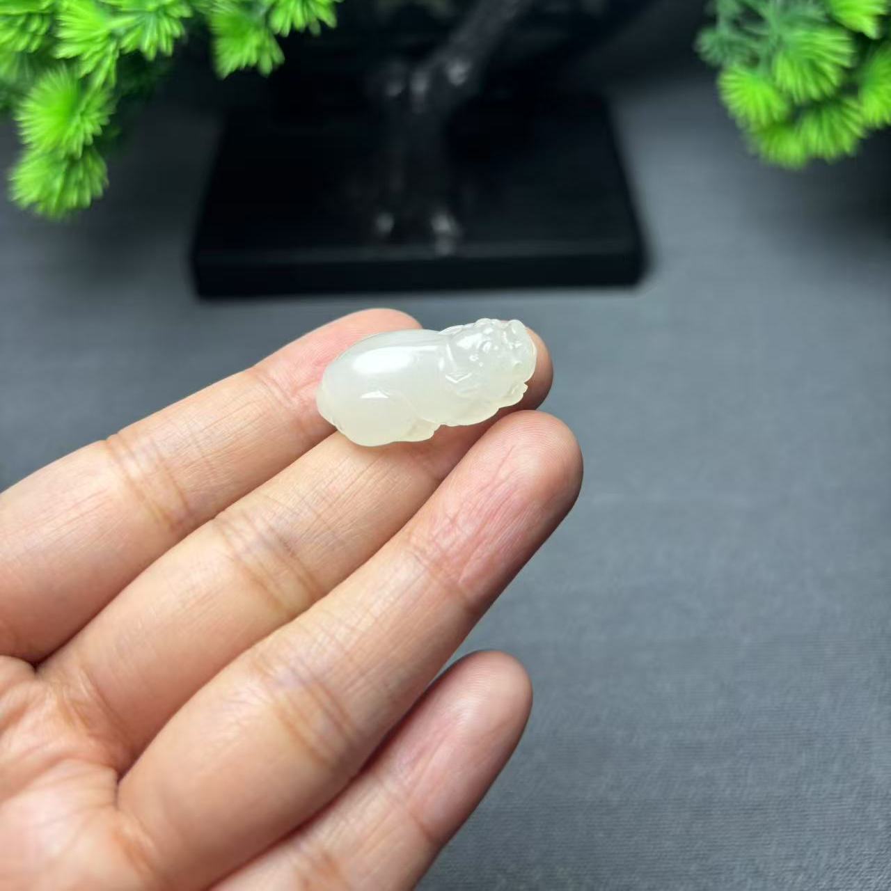 天然新疆和田玉貔貅吊坠男女款