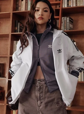 阿迪达斯三叶草经典外套男女三条杠连帽梭织休闲运动服夹克KB1944