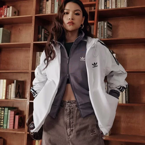 阿迪达斯三叶草三条杠连帽运动服