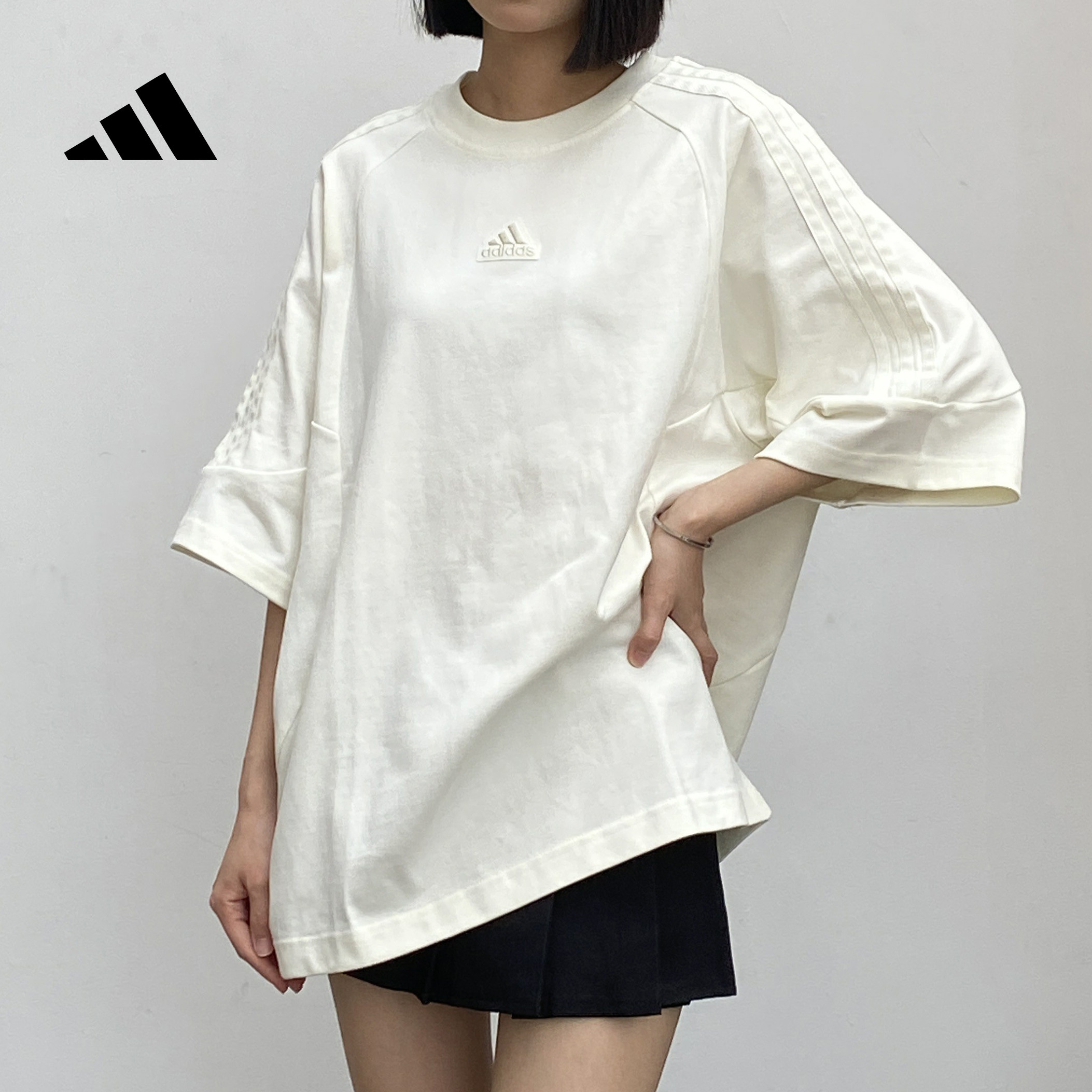 adidas/阿迪达斯短袖宽松透气T恤短袖运动上衣女款设计感纯色舒适,运动服/休闲服装,运动T恤,淘宝优惠券,粉丝福利购,淘宝优惠卷