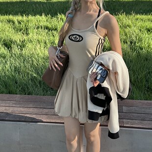 Adidas阿迪达斯三叶草宋雨琦同款女子修身显瘦时尚花苞吊带连衣裙
