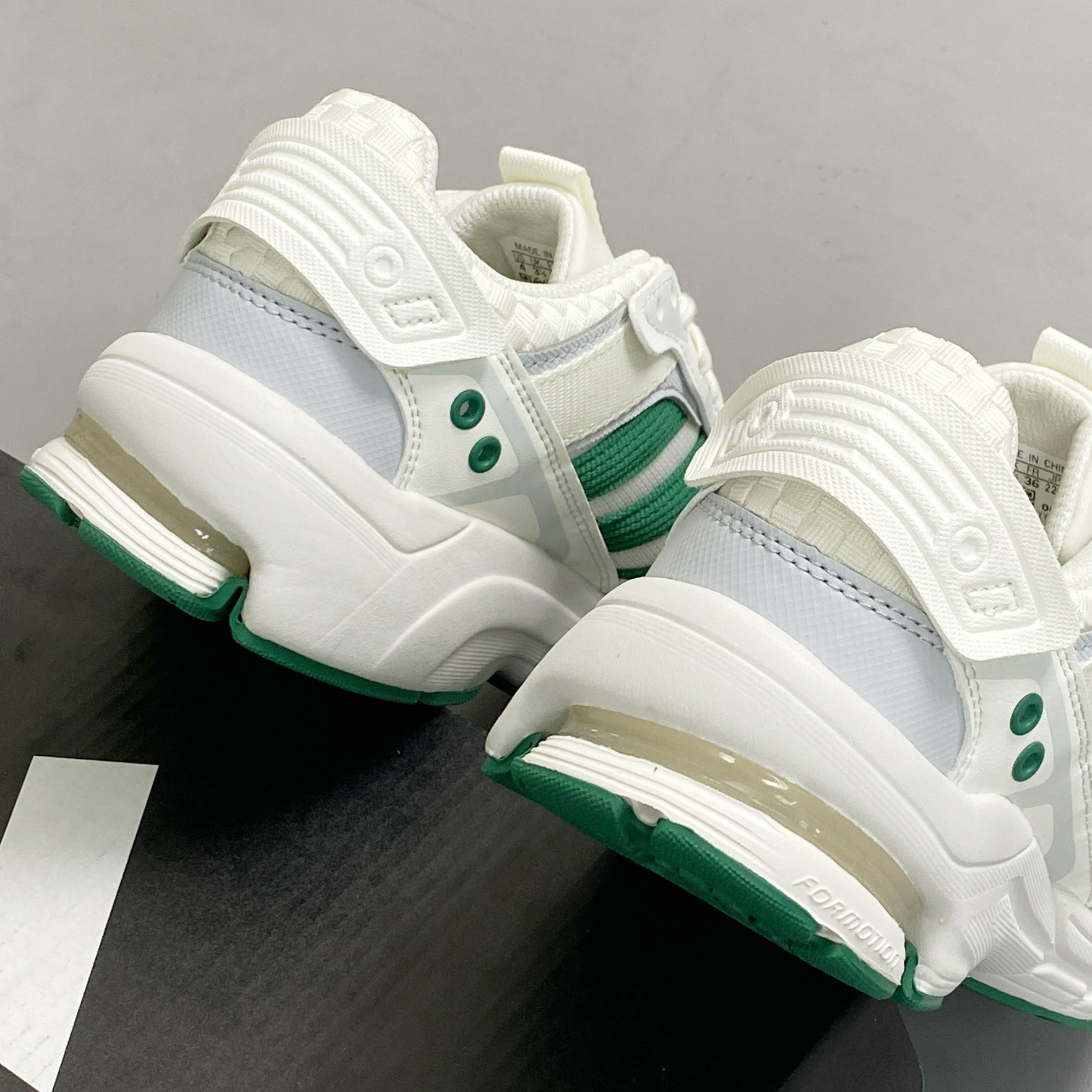 正品Adidas阿迪达斯跑步鞋男女休闲2026新款百搭跑步耐磨运动鞋