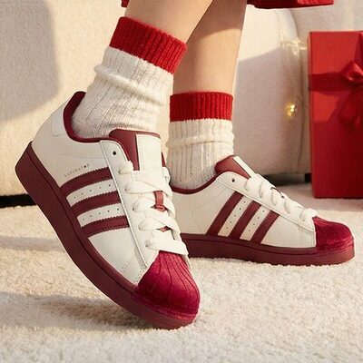 正品Adidas阿迪达斯三叶草新年款