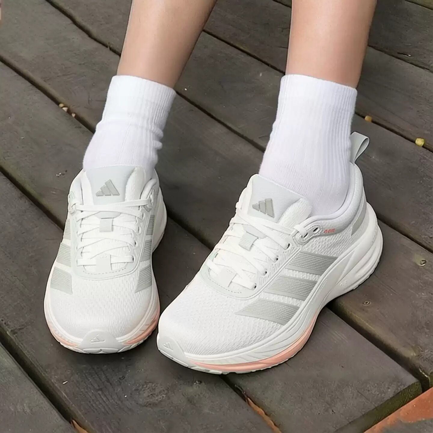 Adidas阿迪达斯减震透气跑步鞋女鞋春季新款轻便运动鞋户外慢跑鞋