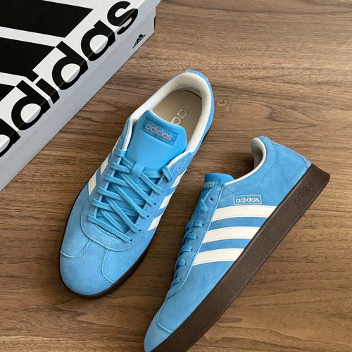 Adidas阿迪达斯正品男女鞋新款运动低帮百搭休闲风德训板鞋JS4594