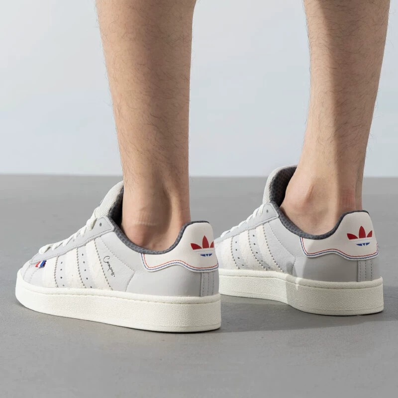 阿迪达斯男女运动鞋板鞋