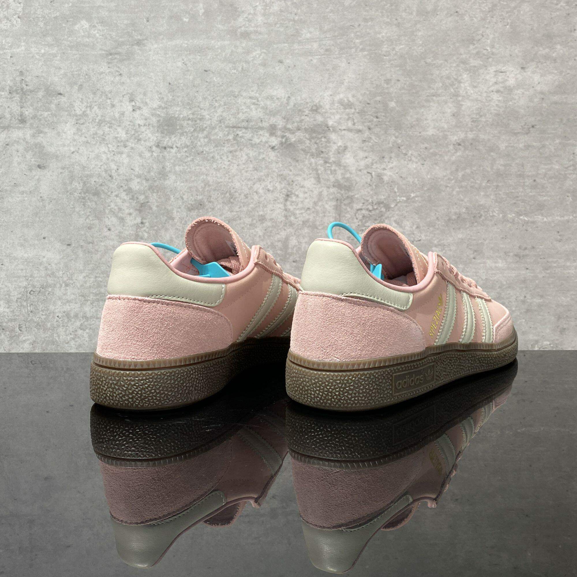 Adidas/阿迪达斯三叶草鞋子女款爆款2025新款拼色潮流复古质感