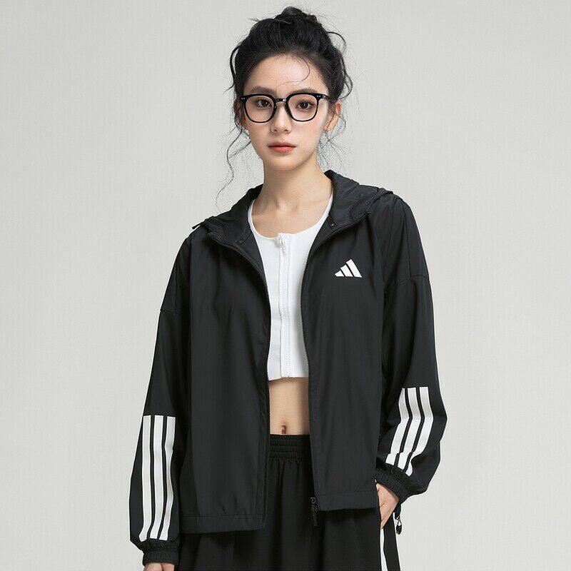 阿迪达斯运动薄款外套女